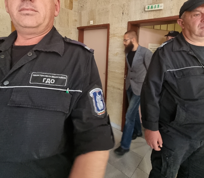 Съдът в Кюстендил пусна под домашен арест сина на кмета на Панагюрище