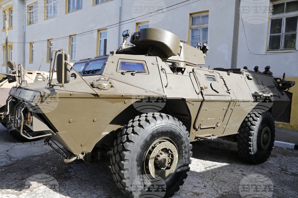 Sending Armoured Vehicles to Ukraine Cost BGN 170,000-Plus - Defence Minister Tagarev