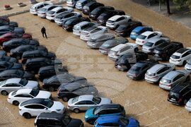 Паркинг - автомобили