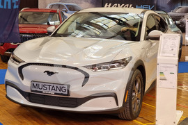 Варна - изложение - автомобили