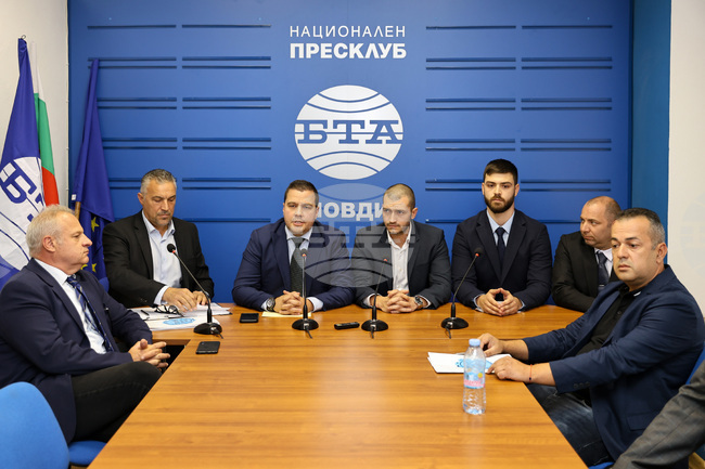 Национален пресклуб на БТА Пловдив - пресконференция - ПП "Има такъв народ"