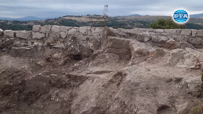 Напълно изследвано от проучвателна гледна точка е светилището на Орфей при момчилградското село Татул