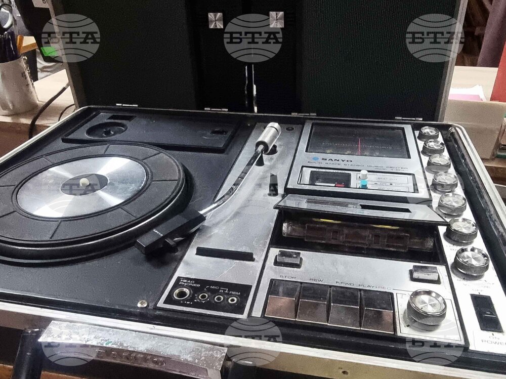 Кърджали - радиоприемници - изложба