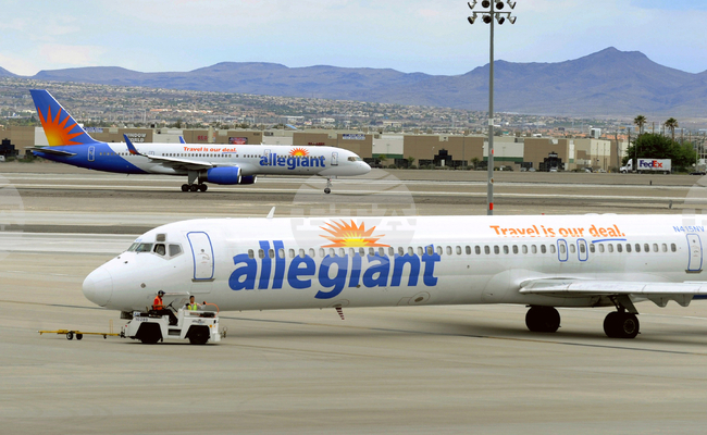 Нискотарифната авиокомпания„Алегиънт“ ще придобие „Сън Кънтри Еърлайнс“ за около 1,5 млрд. долара