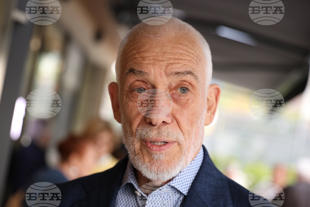 Изложба - Васил Стоев