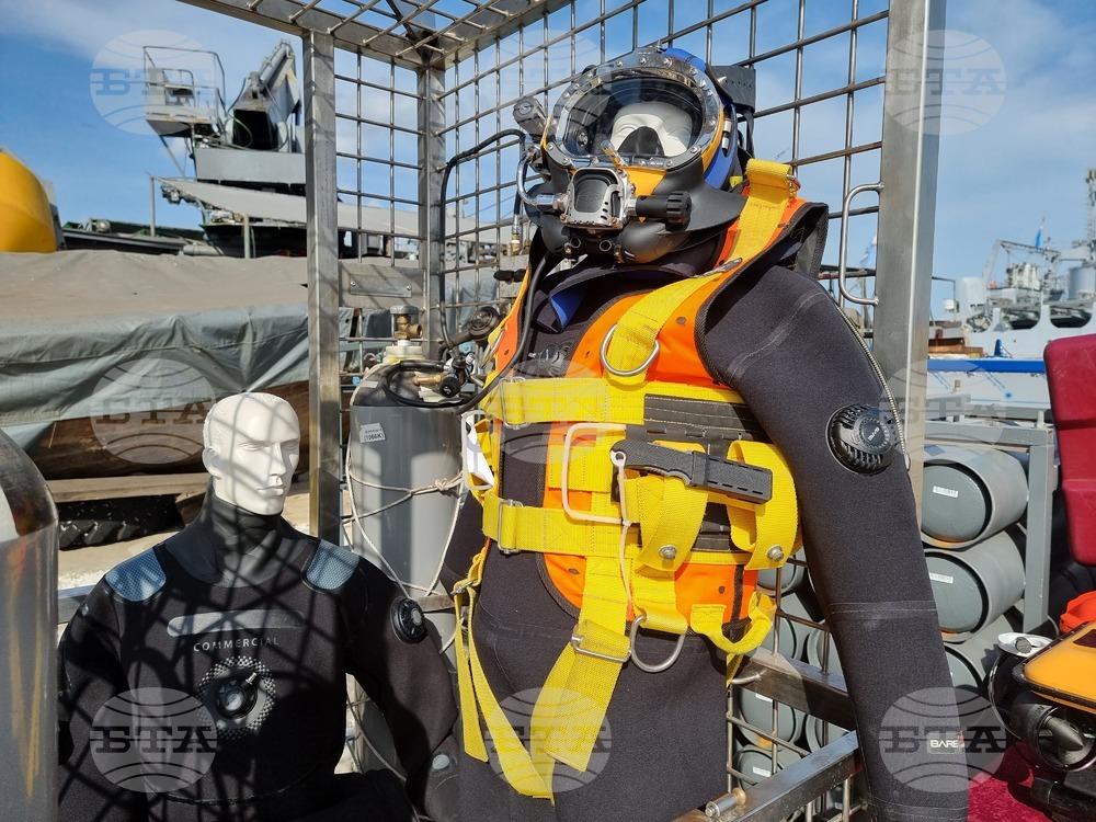 Bulgarian Navy Has Destroyed 4 Floating Mines in Bulgarian Waters since War in Ukraine Began