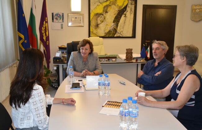 Кметът на Ловеч прие гости от Франция