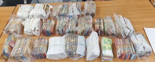 ПРБ: Районна прокуратура – Хасково привлече като обвиняеми двама чужденци за недекларирана валута в общ размер на 1 209 800 лева открити в автомобили на ГКПП – Капитан Андреево