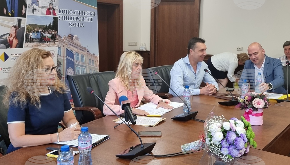 Варна - Колеж по туризъм - годишнина - форум