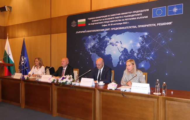 Ивелина Дундакова: България има готовност за присъединяване към Шенген, целта ни е постигане на положително решение на заседанието на Съвета за правосъдие и вътрешен ред през декември