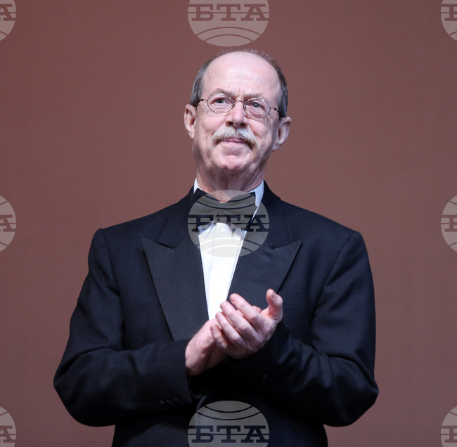 Проф. Георги Дюлгеров - режисьор, сценарист и продуцент