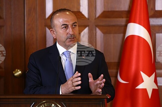 Турският външен министър е дал  положителен резултат на тест за  КОВИД-19