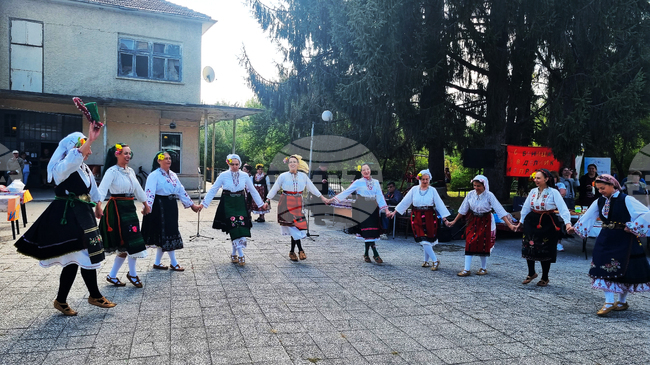 Село Макариополско - празник на баницата