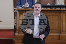 Парламент - Станислав Балабанов - заседание