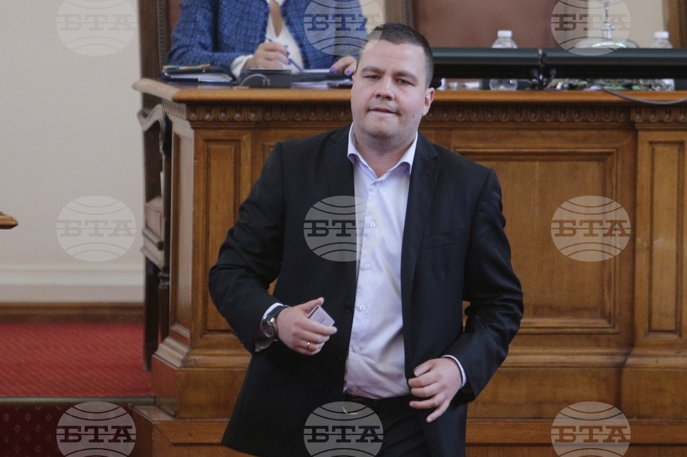 Парламент - Станислав Балабанов - заседание