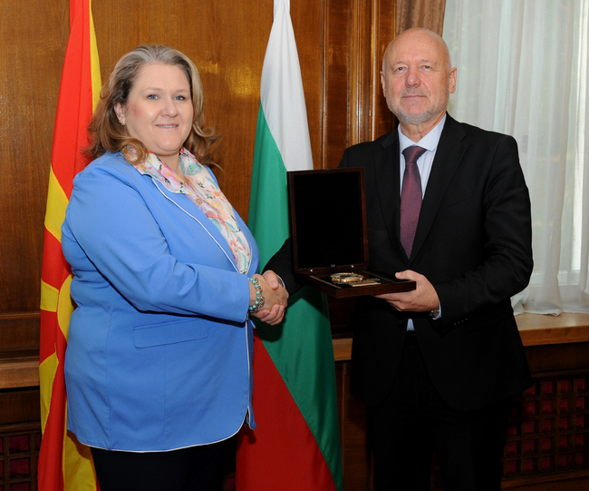 Министърът на отбраната Тодор Тагарев: Високо ценим приноса на Република Северна Македония в многонационалната бойна група