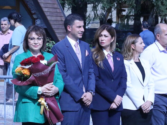 Нинова в Сопот: Не ви излъгахме и не влязохме в безпринципни сглобки. Ние сме алтернативата 