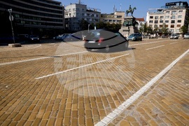 Жълти павета - пуснато движение