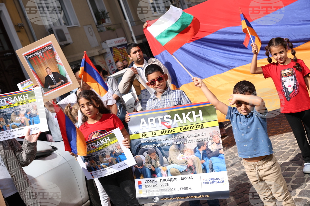 Протест - подкрепа на арменците от Нагорни Карабах