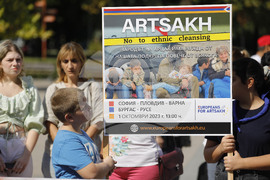 Русе - Арменци - митинг