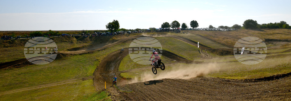 Град Главиница - мотокрос