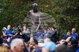 Георги Аспарухов - Гунди - паметник - откриване