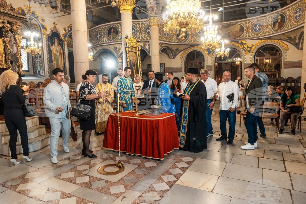 ПП "Движение Нашият град" откри с молебен предизборната си кампания в Пазарджик