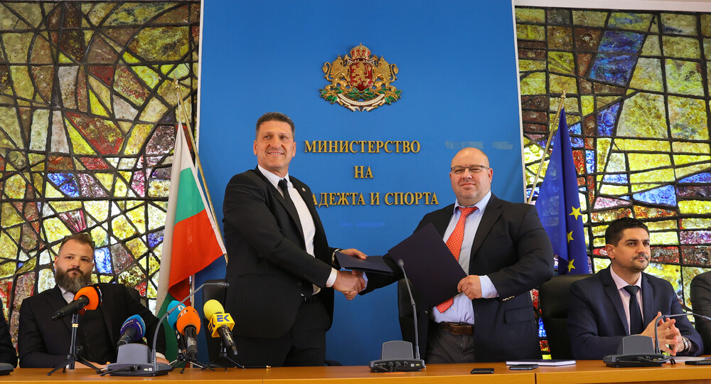 ПФК „ЦСКА-София“ плати задълженията си към ММС и беше сключено допълнително споразумение към договора за наем на ст. „Българска армия“