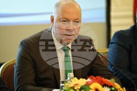 Бургас - Комитет по културни, образователни и социални въпроси на ПАЧИС - Росен Желязков 