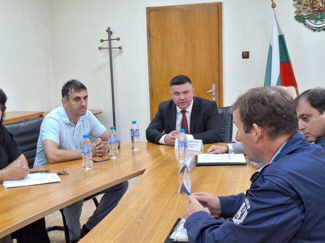 Областна администрация Разград: Областният управител организира работна среща, свързана с подготовка на местните избори