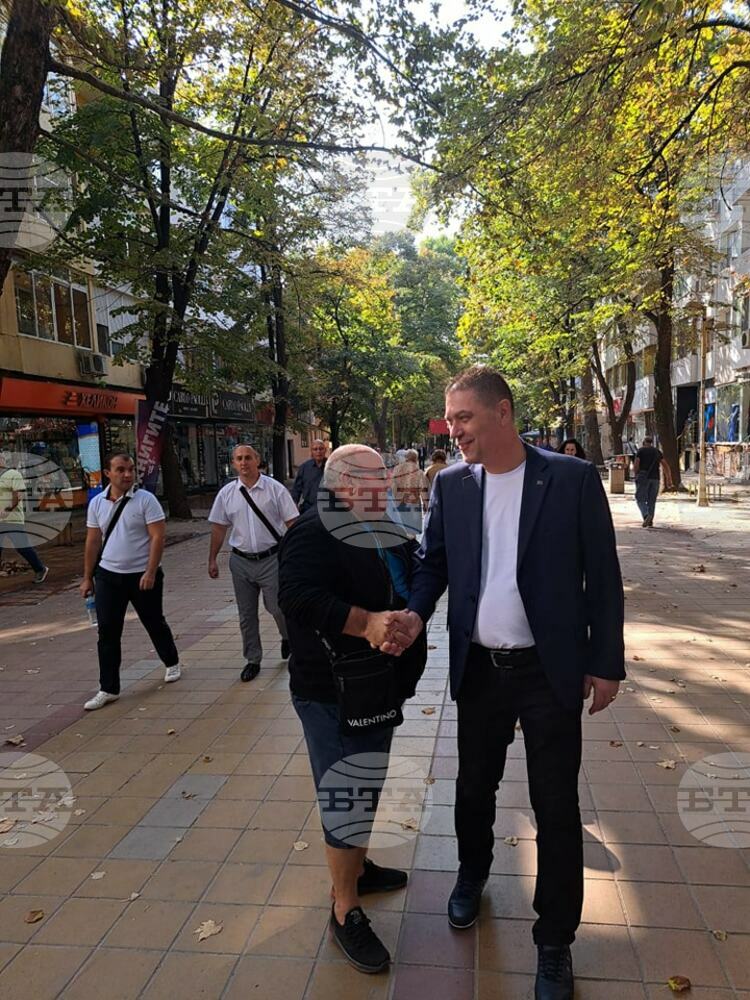 Добрич има потенциал и заслужава да привлича инвестиции, млади хора, туристи, каза кандидатът за кмет от ГЕРБ Красимир Николов