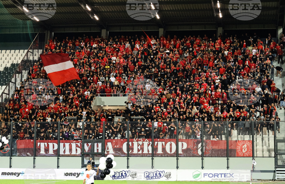 Пловдив - футбол - Локомотив Пловдив - ЦСКА-София