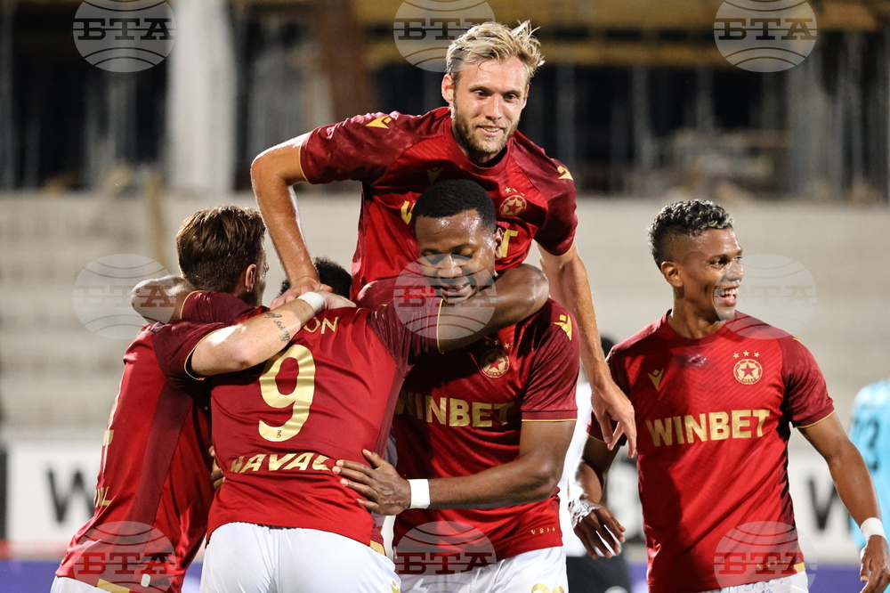 Пловдив - футбол - Локомотив Пловдив - ЦСКА-София