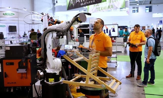 Three Exhibitions of Industrial Machinery, Drone Technology, Advertising Kick Off in Sofia on Tuesday