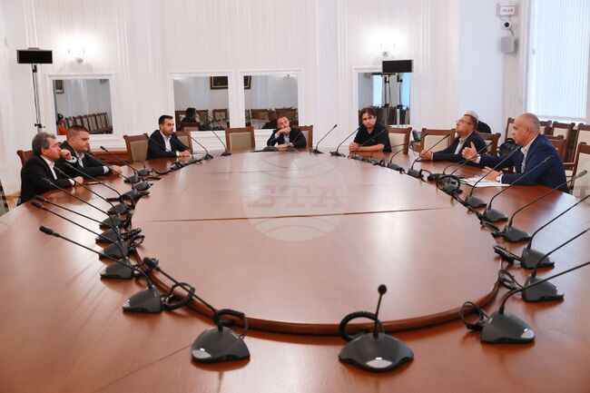 Парламент - Временна комисия - заседание