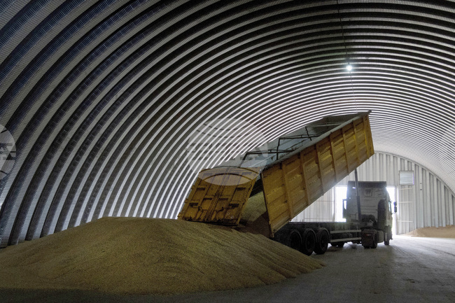 България е сред водещите пазари за подкрепен от Агенцията за експортно кредитиране украински износ на несуровинни стоки в началото на 2026 г.