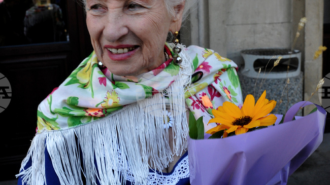 Поклонението пред певицата Янка Рупкина ще е на 11 април в Бургас