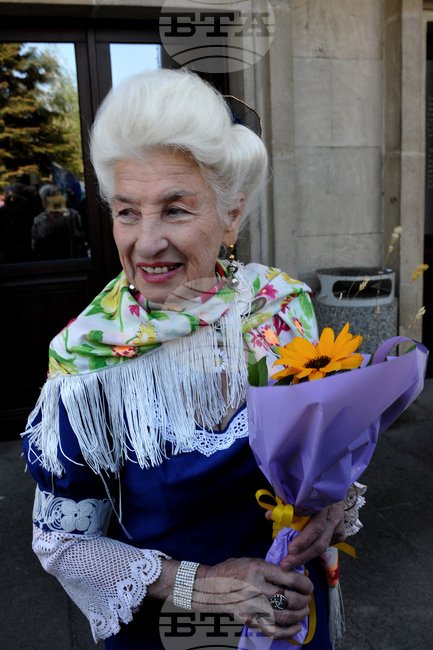 Поклонението пред певицата Янка Рупкина ще е на 11 април в Бургас