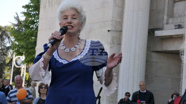 Legendary Bulgarian Folk Singer Yanka Rupkina Passes Away at 87