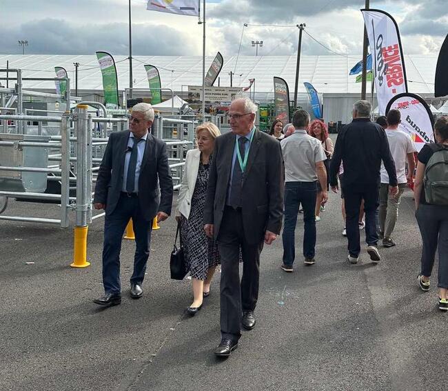 Министър Вътев: Системата за селекция в българското животновъдство трябва да води към пазарен успех