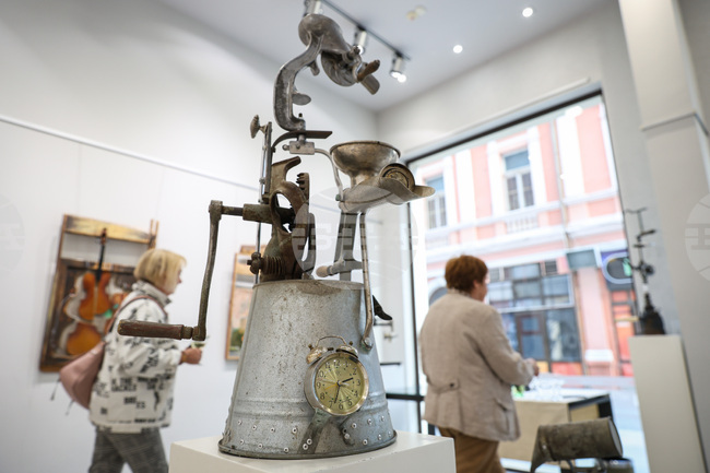 Бургас - Иван Узунов - живопис и скулптура - изложба