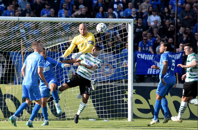 Варна - футбол - Левски - Черно море