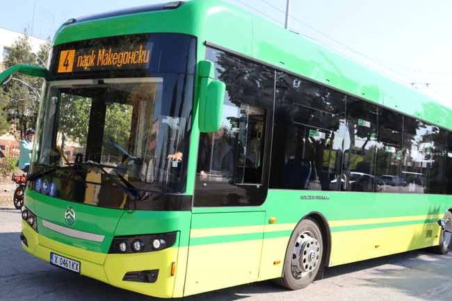 Община Хасково с нови 6 електрически автобуси и 3 зарядни станции 