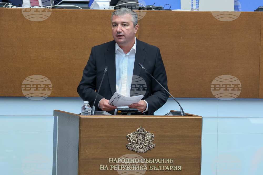 Парламент - извънредно заседание - Драгомир Стойнев