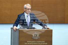 Парламент - извънредно заседание - Николай Денков