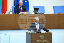 Парламент - извънредно заседание - Николай Денков