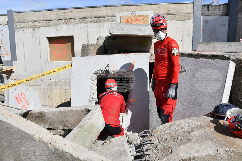 Монтана -  спасители - учение за Модули за гражданска защита