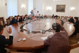 Парламент - Комисии - заседание