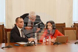 Парламент - Комисии - заседание