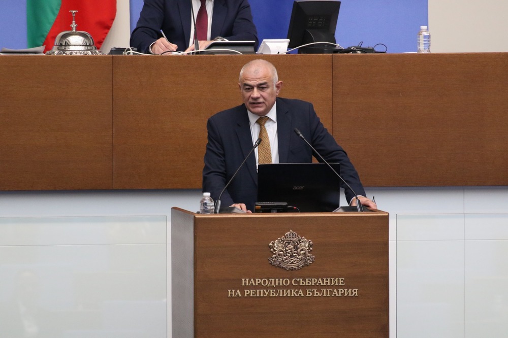 Гьоков към управляващите: Хората не ви вярват - те виждат, че за да откраднете 4 милиарда от Плана, искате да загробите комплекса „Марица-изток“